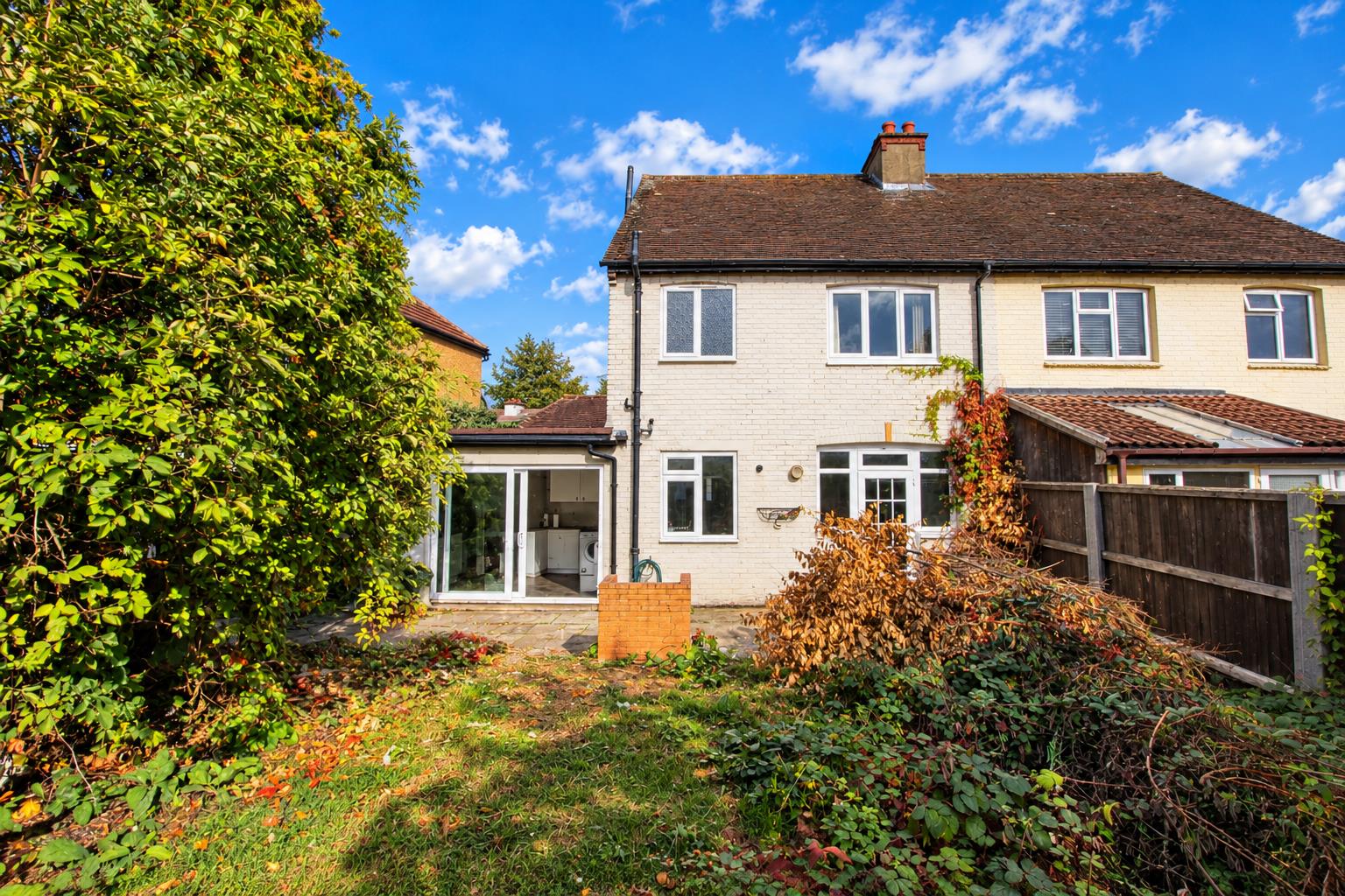Westmead Road, Sutton